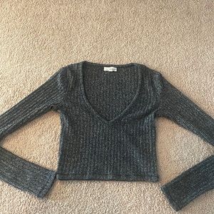 Like new- Wilfred free rib knit Vneck top from Aritzia